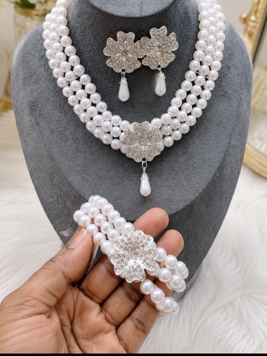 Pearl Blossom 3-Piece Jewellery Set