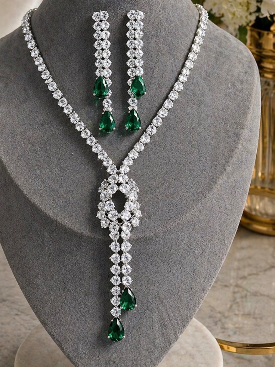 Emerald Luxe Teardrop Crystal Necklace & Earrings Set