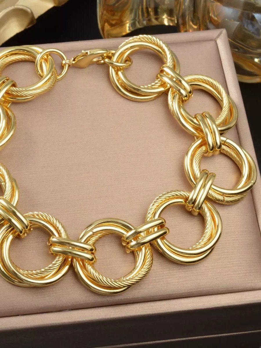 Signature Luxe Double-Ring Bracelet
