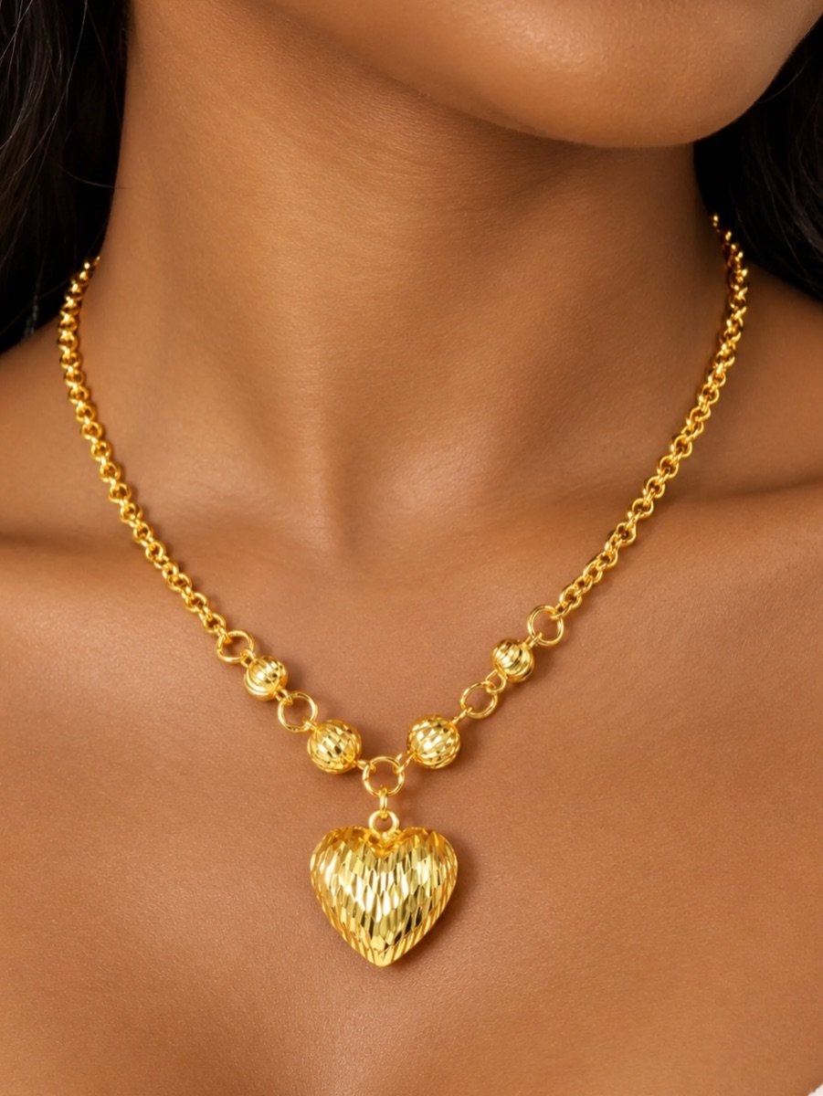 gold-tone heart pendant necklace 