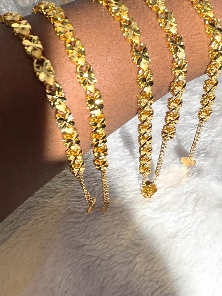 Golden Bloom Floral Bracelet